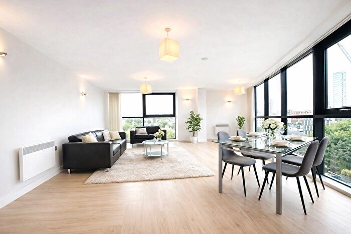 2 Bedroom Flat To Rent In Tempus Tower, Mirabel Street, Manchester, M3