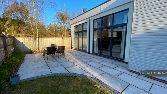 3 Bedroom Bungalow To Rent In Eastern Avenue, Reading, RG1