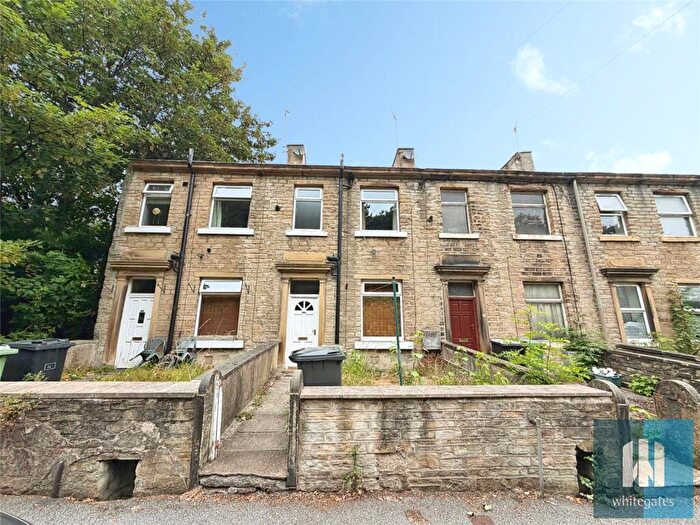 1 Bedroom Terraced House To Rent In Whitehead Lane, Newsome, Huddersfield, West Yorkshire, HD4
