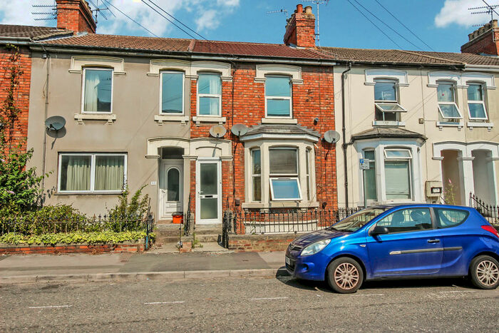 1 Bedroom Ground Flat To Rent In Curtis Street, Town Centre, Swindon, SN1