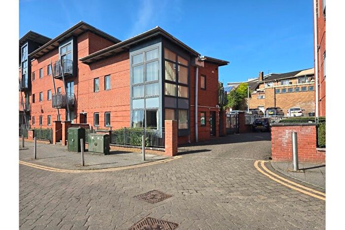 1 Bedroom Flat To Rent In Rickman Drive, Edgbaston, Birmingham, B15