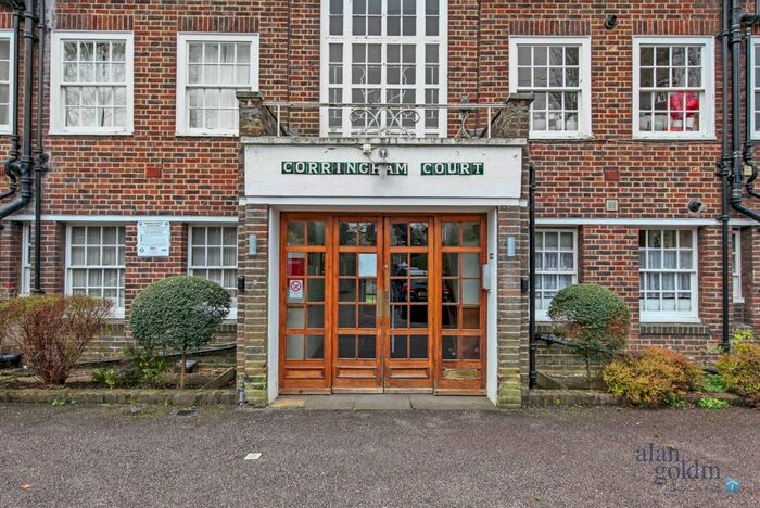 3 Bedroom Flat To Rent In Corringham Road, London, NW11