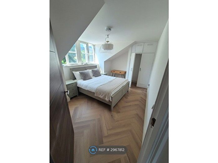 1 Bedroom Flat To Rent In Summerley St, London, SW18