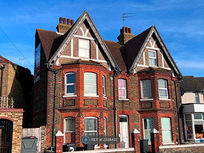 1 Bedroom Flat To Rent In Margate Road, Ramsgate, CT12