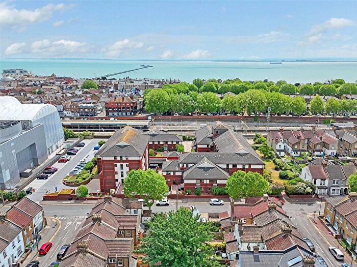 2 Bedroom Penthouse For Sale In Gordon Place, Southend-on-Sea, Essex, SS1