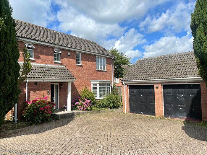 5 Bedroom Detached House To Rent In Hollyhill, Towcester, Northamptonshire, NN12