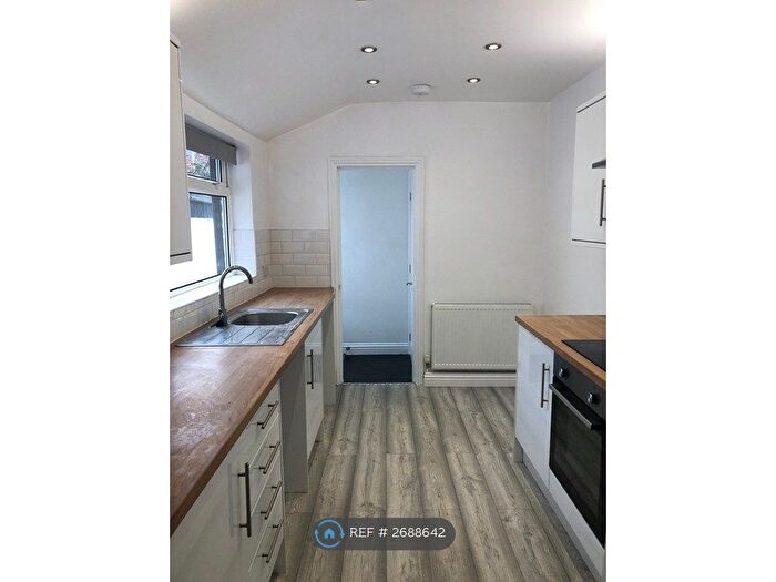 5 Bedroom Terraced House To Rent In Kingsway, Goole, DN14