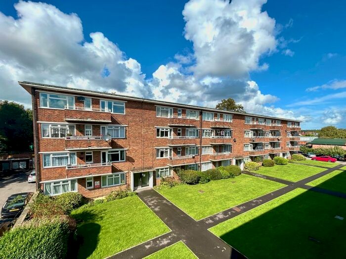 1 Bedroom Flat For Sale In Shirley Road, Southampton, SO15