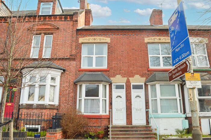 2 Bedroom Terraced House For Sale In Welford Road, Clarendon Park, Leicester, LE2