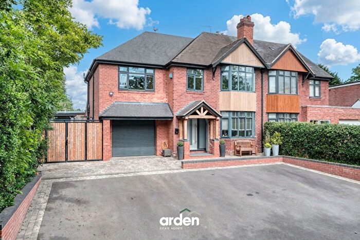 4 Bedroom Semi-Detached House For Sale In St. Godwalds Road, Bromsgrove, B60