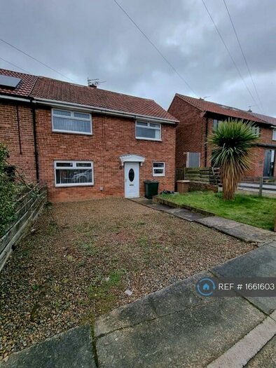 3 Bedroom End Of Terrace House To Rent In Kestrel Place, Newcastle Upon Tyne, NE12