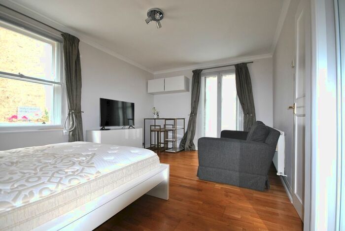 Studio To Rent In Gloucester Place, London, NW1