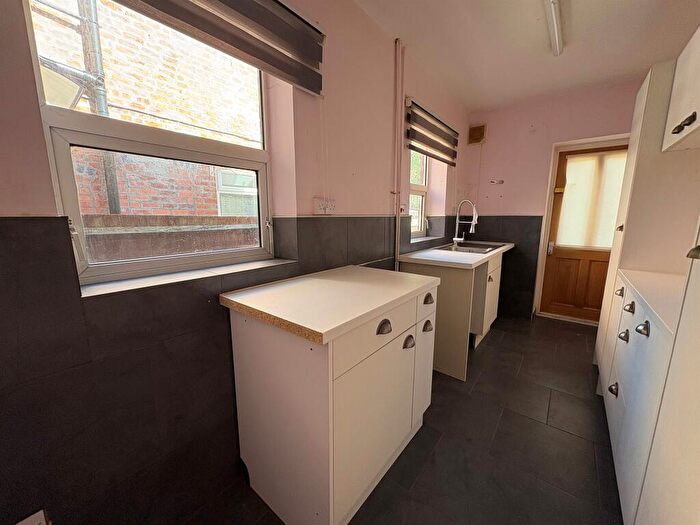 2 Bedroom Terraced House For Sale In Parkes Street, Smethwick, B67