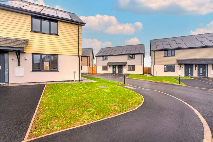 3 Bedroom Semi-Detached House For Sale In Parc Del Fryn, Brynteg, Sir Ynys Mon, LL78