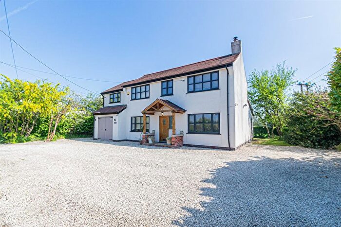 4 Bedroom Detached House For Sale In Rose Bank, Northwich Road, Lower Stretton, Warrington, WA4