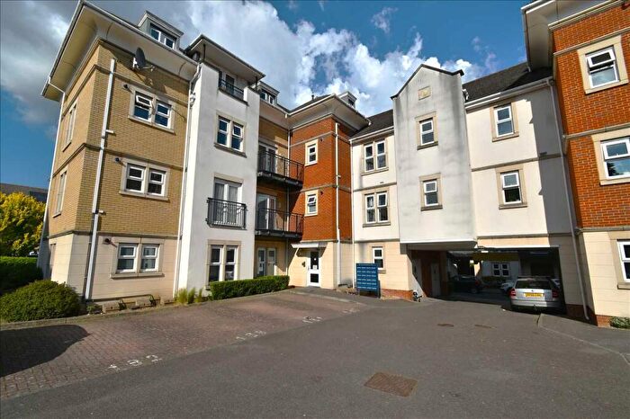 2 Bedroom Apartment To Rent In Cochrane Drive, Dartford, DA1
