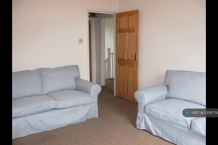 1 Bedroom Flat To Rent In Graham Rd, London, E8