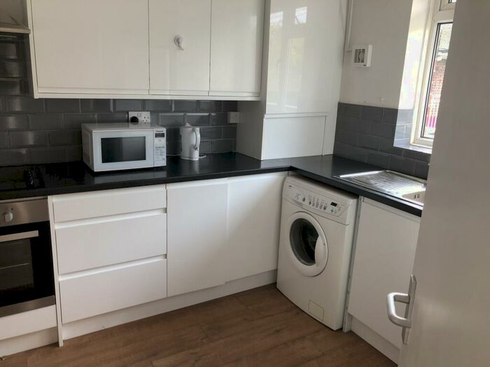 3 Bedroom Apartment To Rent In Bridgeway Street, London, NW1