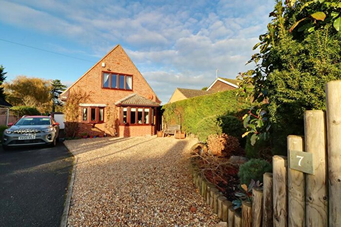 3 Bedroom Detached House For Sale In Eastlound Road, Haxey, Lincolnshire, DN9