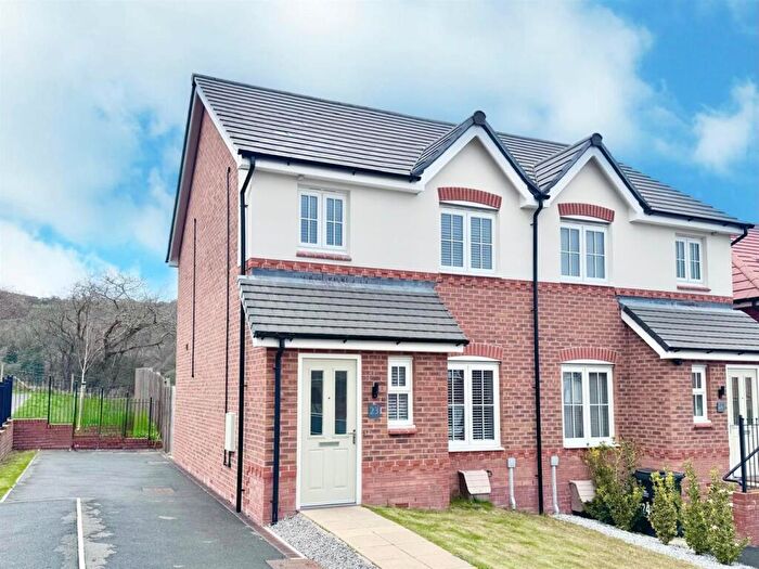 2 Bedroom Semi Detached House For Sale In Yr Helyg, Colwyn Bay, LL29