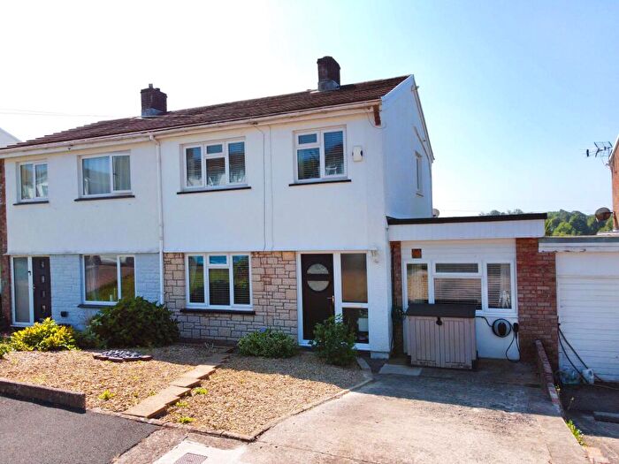 3 Bedroom Semi-Detached House For Sale In Westhill Drive, Llantrisant Pontyclun, CF72