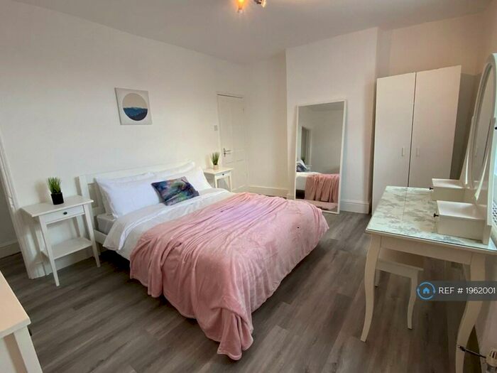 4 Bedroom Terraced House To Rent In Air Balloon Road, Bristol, BS5