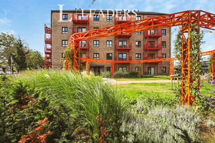 2 Bedroom Flat To Rent In Wick Lane, Bury St. Edmunds, Suffolk, IP33