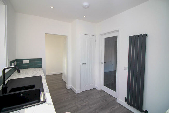 2 Bedroom Terraced House To Rent In Waverley Crescent, Grangemouth, FK3