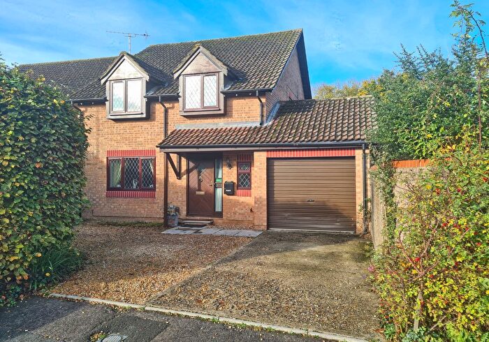 4 Bedroom Detached House For Sale In Swallow Close, West Totton, SO40