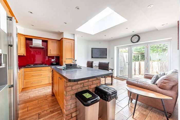 4 Bedroom Semi-Detached House To Rent In Warneford Road, Harrow, HA3