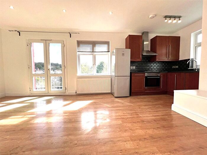 1 Bedroom Flat For Sale In Mayfield Road, South Croydon, Sanderstead, CR2