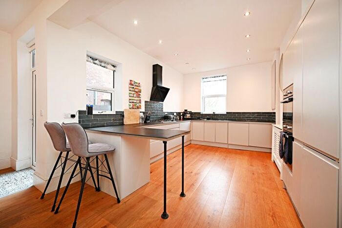 4 Bedroom Terraced House For Sale In Hunter House Road, Hunters Bar, Sheffield, S11