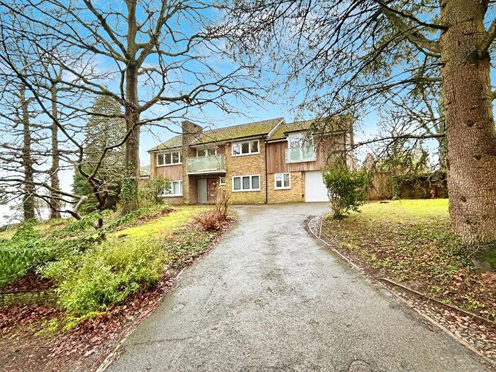 4 Bedroom Detached House To Rent In Cedarways, Farnham, GU9