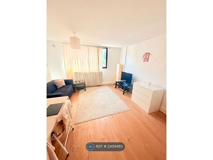 1 Bedroom Flat To Rent In Charlton Church Lne, London, SE7