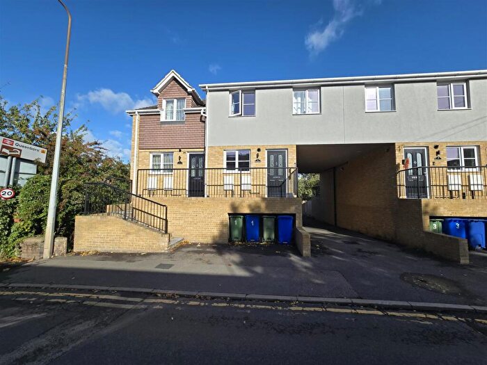 3 Bedroom Semi-Detached House To Rent In North Road, Queenborough, ME11