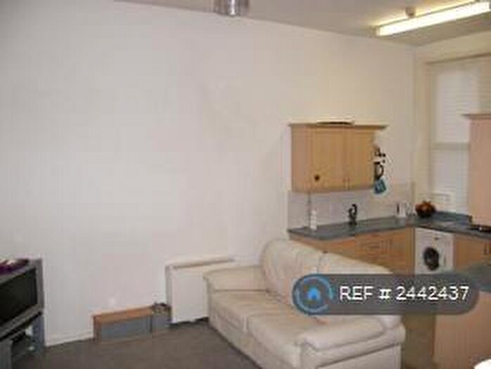 2 Bedroom Flat To Rent In Piccadilly, Manchester, M1