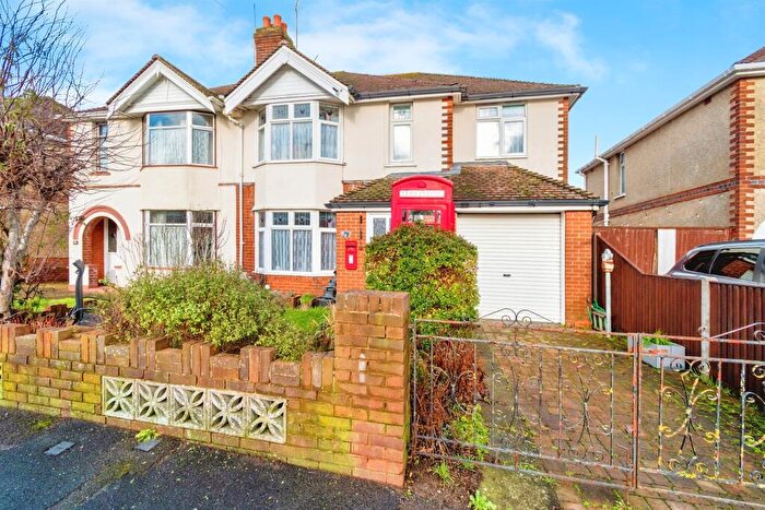 4 Bedroom Semi Detached House For Sale In Kipling Road, Eastleigh, SO50