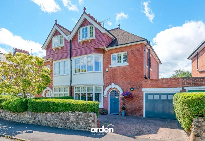 5 Bedroom Semi-Detached House For Sale In Norman Road, Northfield, B31