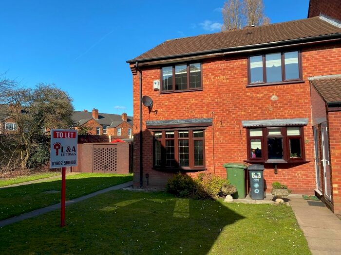 2 Bedroom Semi-Detached House To Rent In Circuit Close, Willenhall, WV13