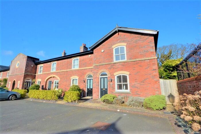 2 Bedroom Terraced House To Rent In Kingswood Park, Birkdale, Southport, Merseyside, PR8