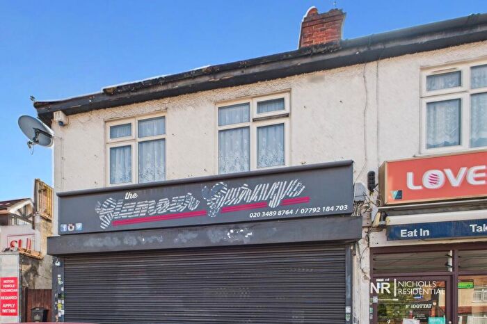 1 Bedroom Flat For Sale In Cheam Common Road, Worcester Park, Surrey., KT4