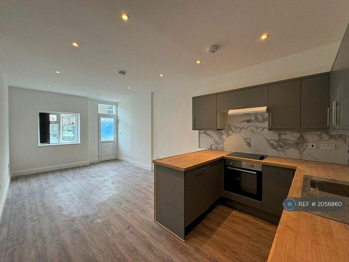 1 Bedroom Flat To Rent In Boundary Road, London, E17