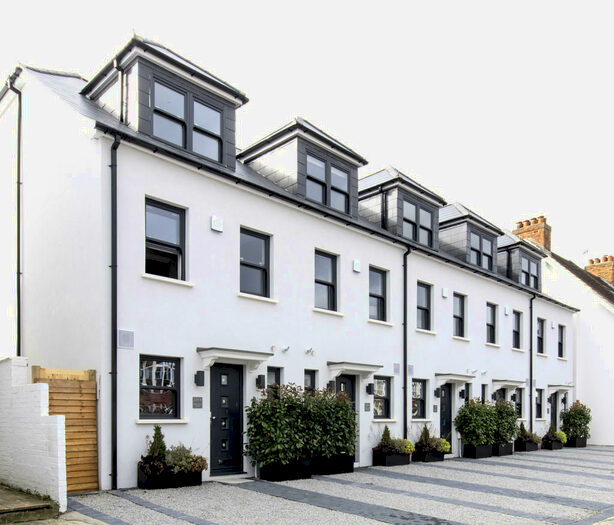 4 Bedroom Terraced House To Rent In Hersham Road, Walton-on-Thames, KT12