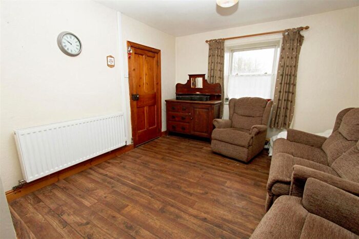 4 Bedroom Detached House For Sale In Mold Road, Bodfari, Denbigh, LL16