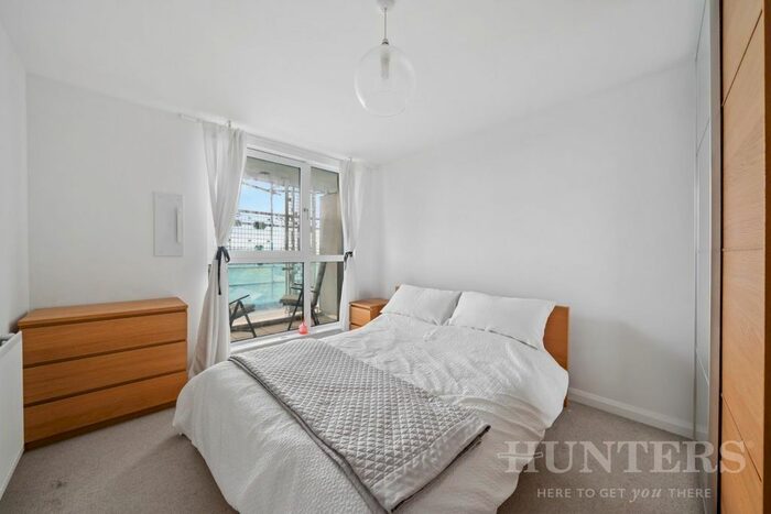1 Bedroom Flat To Rent In Coppermill Heights, Ferry Lane, London, N17