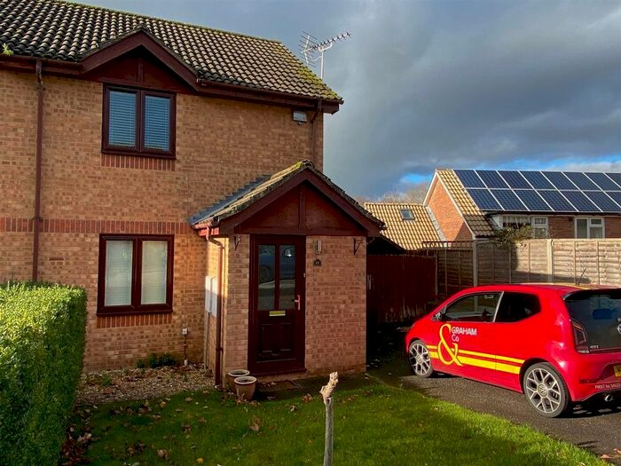 2 Bedroom Property To Rent In Ryon Close, Andover, SP10