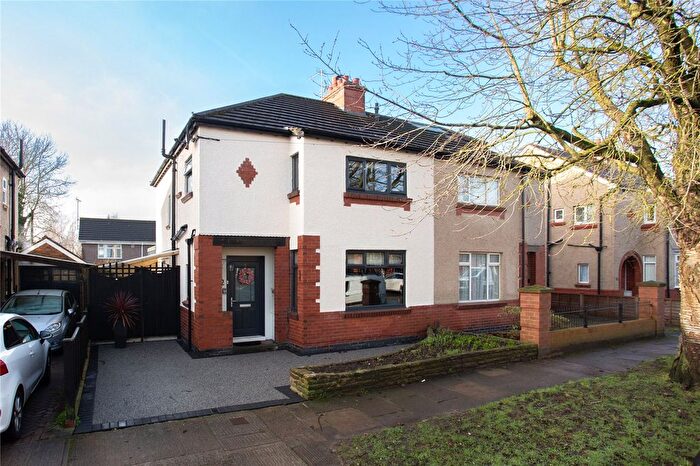 3 Bedroom Semi Detached House For Sale In Westminster Road, York, North Yorkshire, YO30