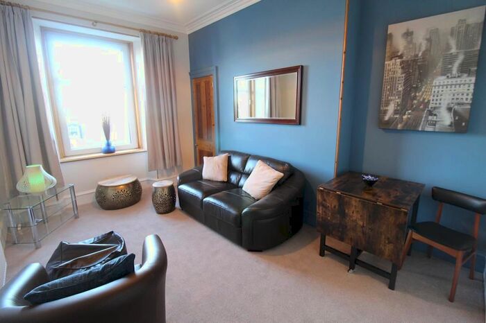 1 Bedroom Flat To Rent In Wood Street, Torry, First Floor Right, AB11