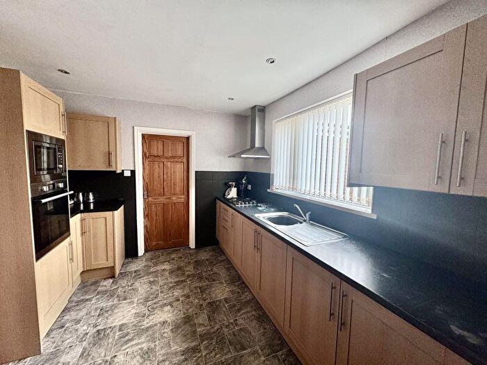 5 Bedroom Detached House For Sale In Dunsdale Road, Holywell Village, NE25