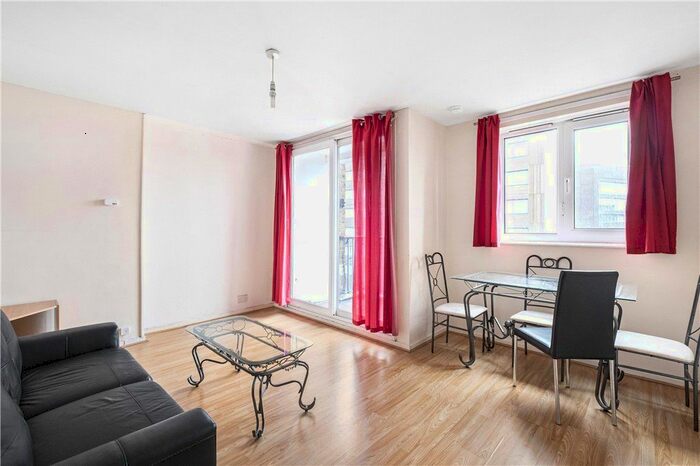 2 Bedroom Flat To Rent In Cluny Estate, London, SE1